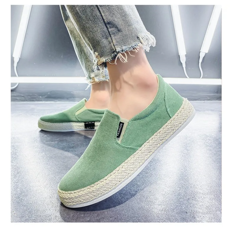 

2025 Men's New Style Breathable Lightweight Summer Comfortable Canvas Corduroy Slip-On