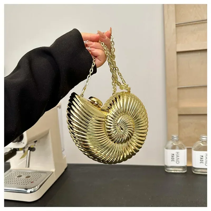 

Niche Design Sense of Conch Bag for Women 2025 New Acrylic Bag Chain Diagonal Cross Bag Shaped