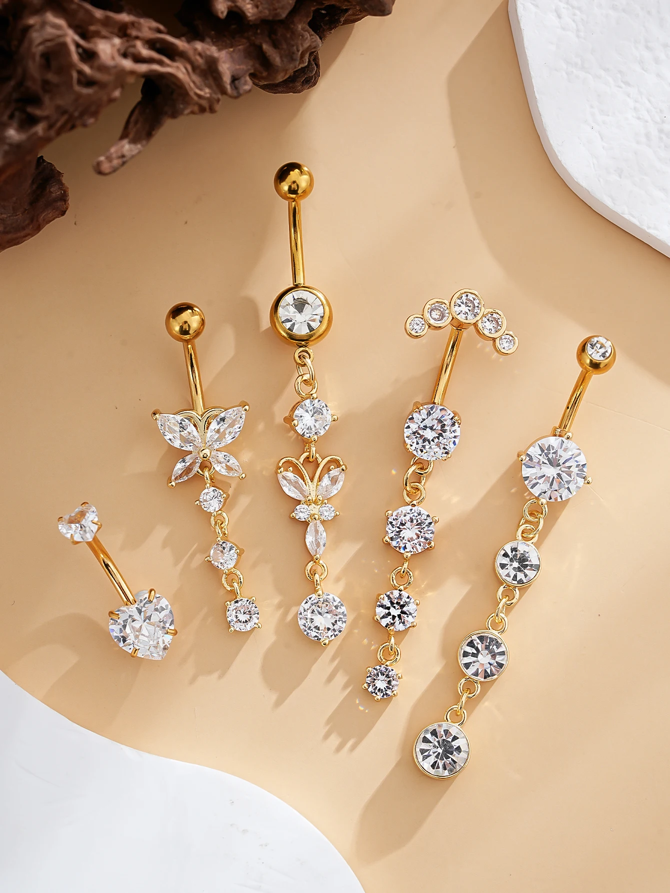 Gemischtes Bauchnabelpiercing-Set mit Blumen- und Herzanhängern, Gebogenes Nombril-Piercing-Schmuckset für Frauen und Mädchen – Detail 15