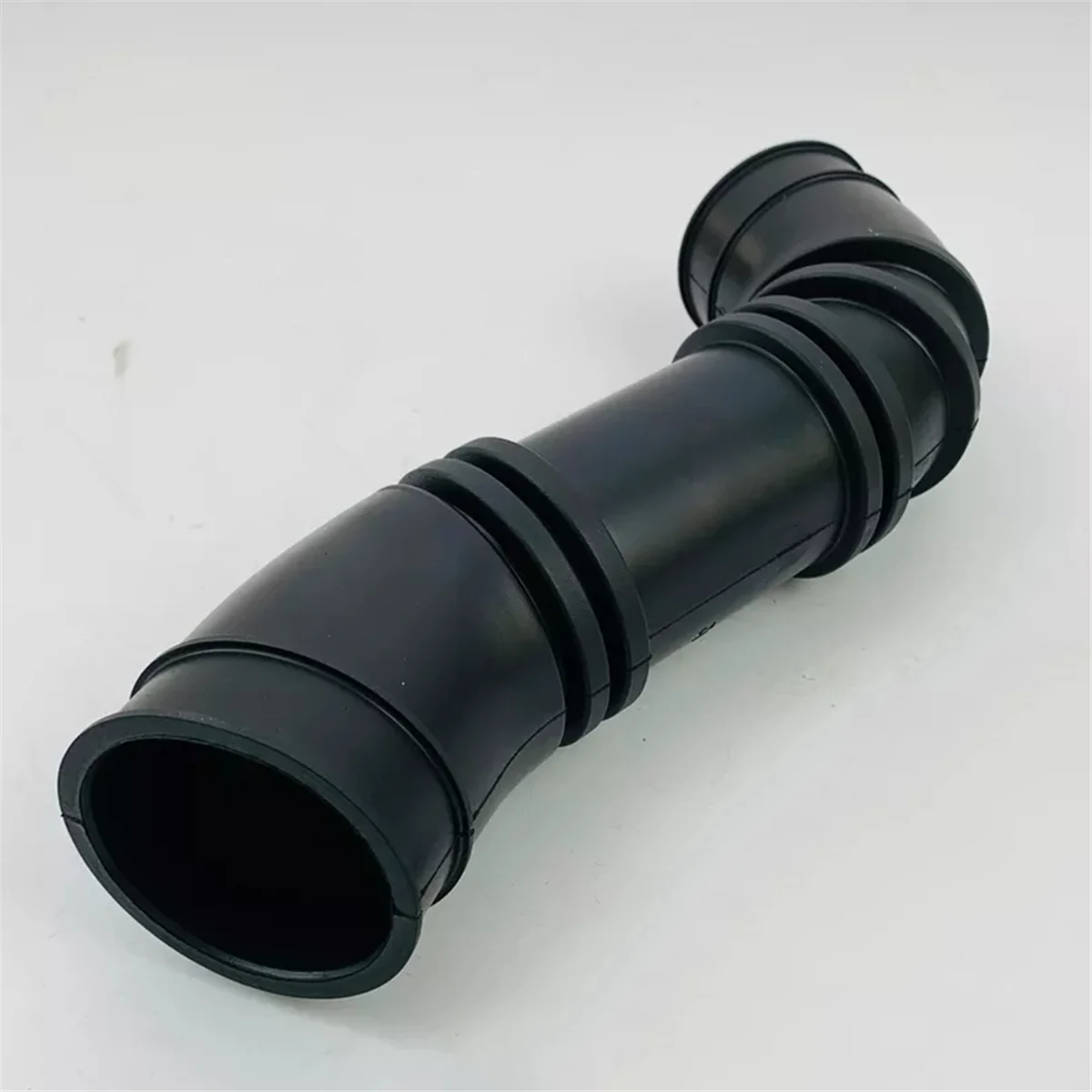 Selang pembersih udara 17881-67060 untuk Toyota LAND CRUISER 1788167060 17881 67060