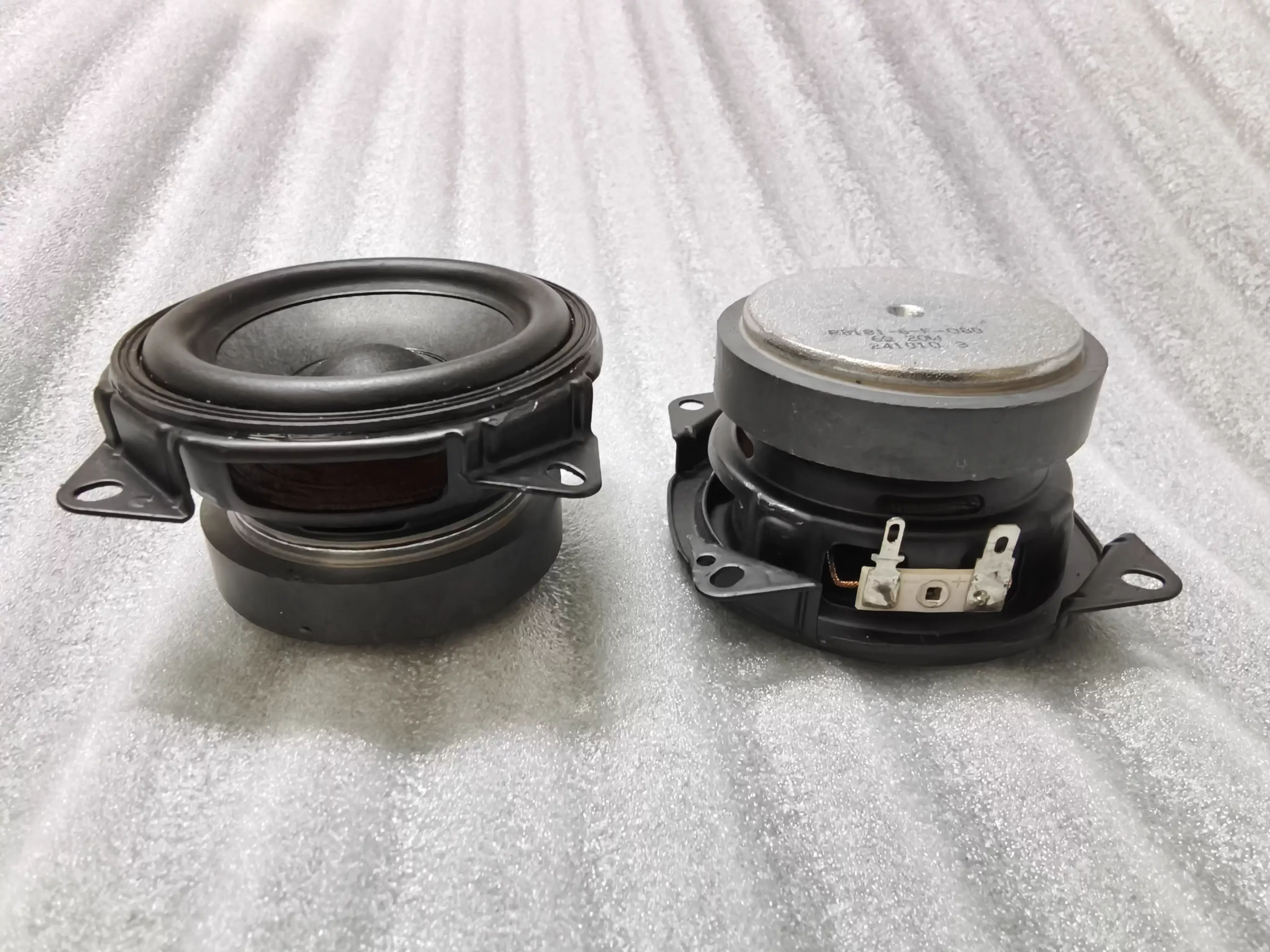 

GHXAMP 3-дюймовые (80 мм) полнодиапазонные динамики для Harman Kardon Onyx, 6 Ом 20 Вт, с большим магнитом, чистым вокалом и глубокими басами, 2 шт.