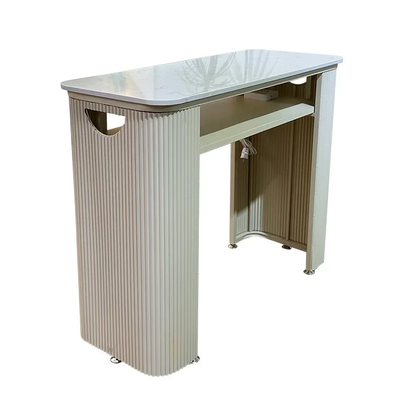 

Высококачественный кремовый маникюрный стол и набор стульев с гнездом для маникюрного стола