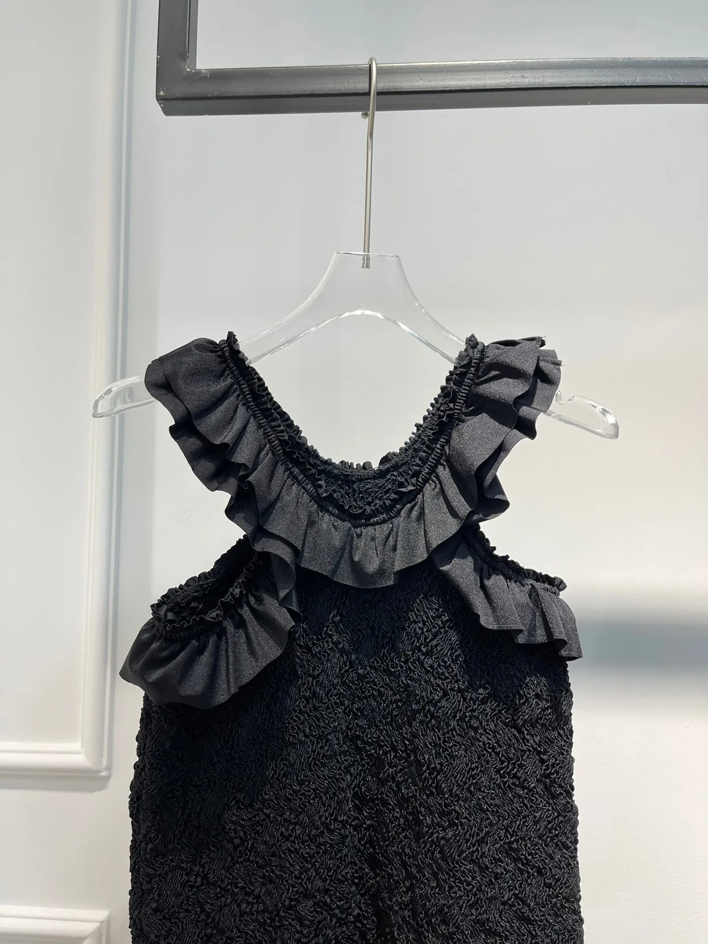 Black Ruffle Cutout Midi Skirt in Smocked Jersey Sexy High Street Wear 2024 Spring Summer Top Quality Mermaid Clothes