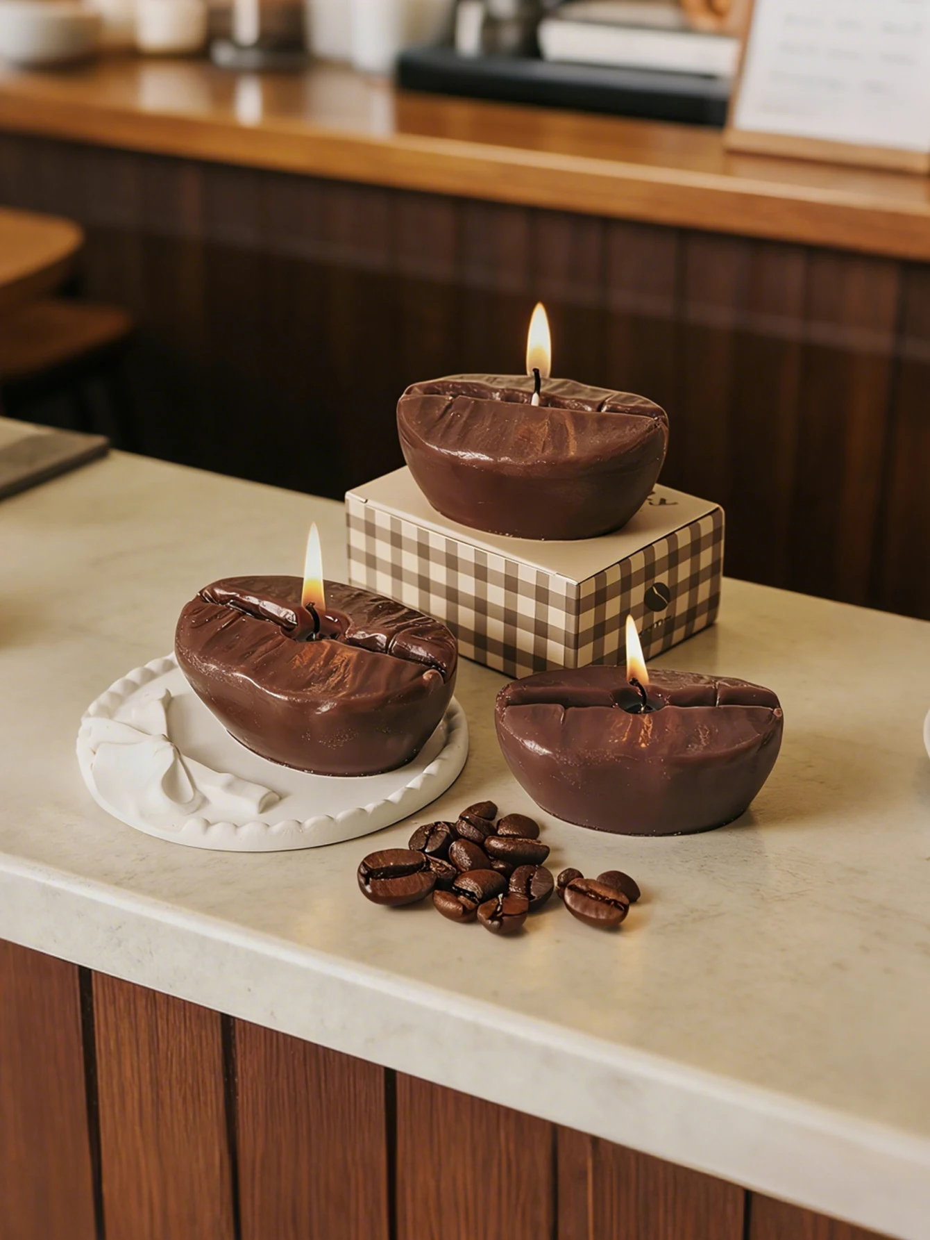 1pc, a Coffee Bean Scented Candle, a Handmade Candle Made of Coffee aroma Soy Wax with Decorative Features, Suitable as a Tablet