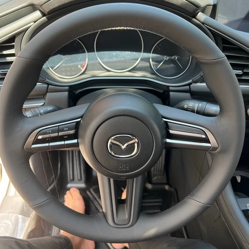 Cubierta trenzada para volante de coche personalizada, 100% apta para Mazda 3 Axela 2019 2020 CX-30 2020 MX-30 2020, accesorios de Interior de coche