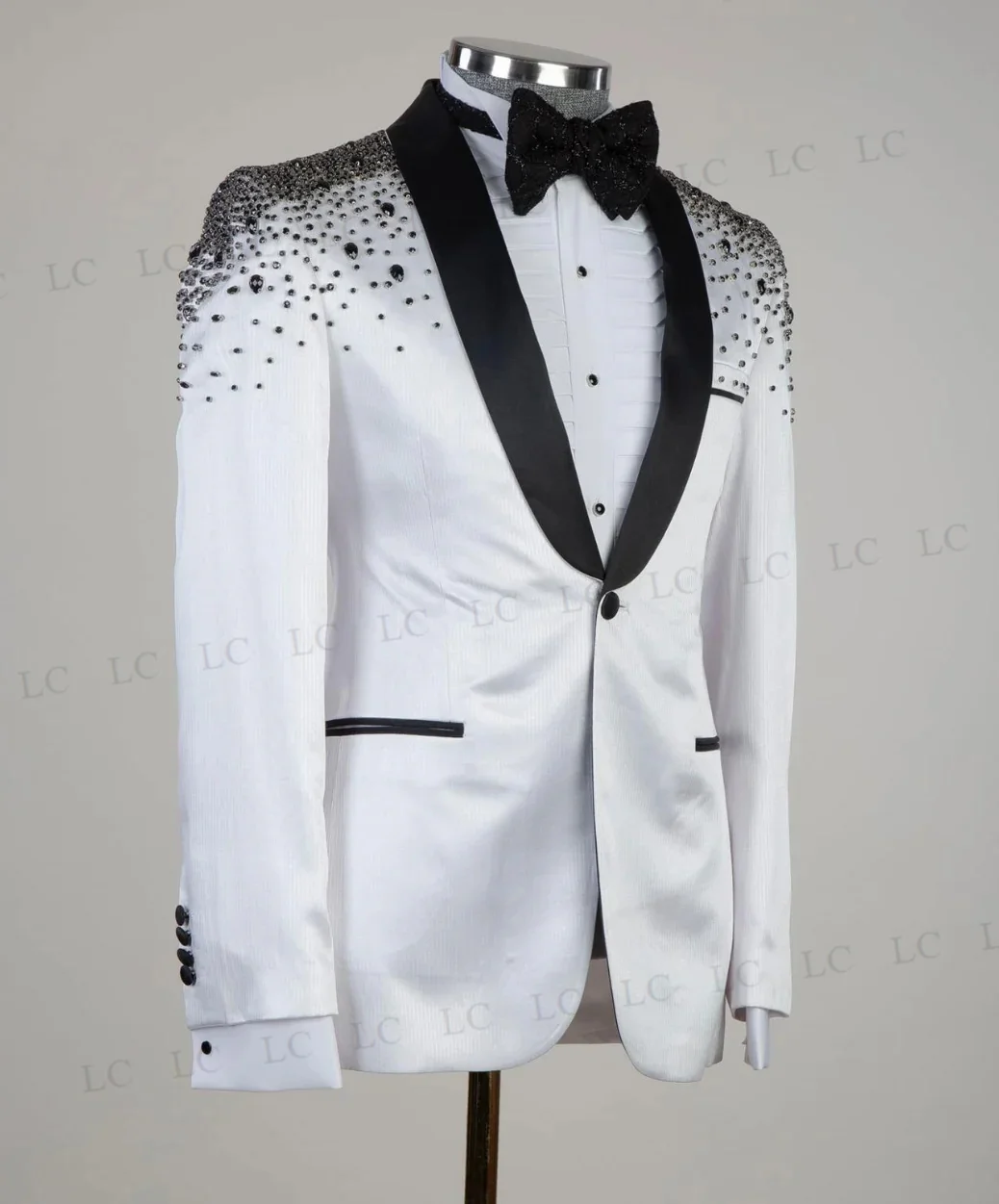 Sparkly Men Suits One Piece Blazer Sheer Lapel Black Diamonds Crystals Beadings Party Formal Wedding Groom Plus Size Tailored