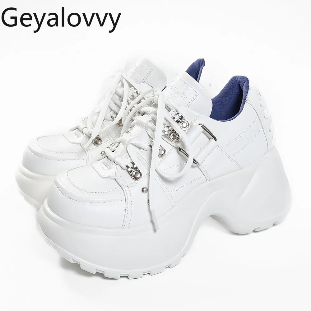 

Японские оригинальные кроссовки на толстой подошве 2026 года, весенняя новинка, универсальные, в японском стиле, милые девичьи кроссовки, туфли на высоком каблуке