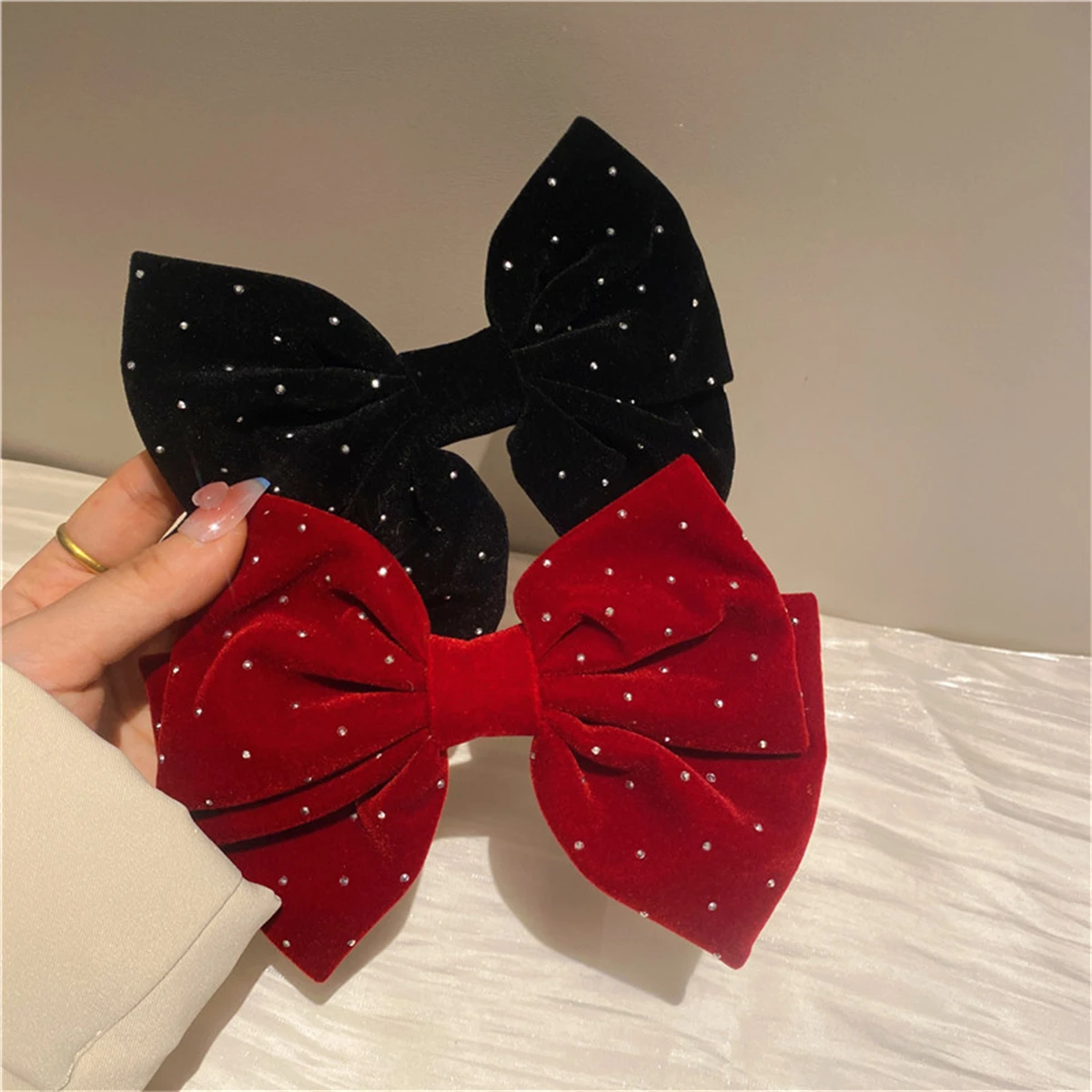 2 ladies Full Star Flash velvet bow hair clip headdress Spring clip hairpin top clip back hair clip