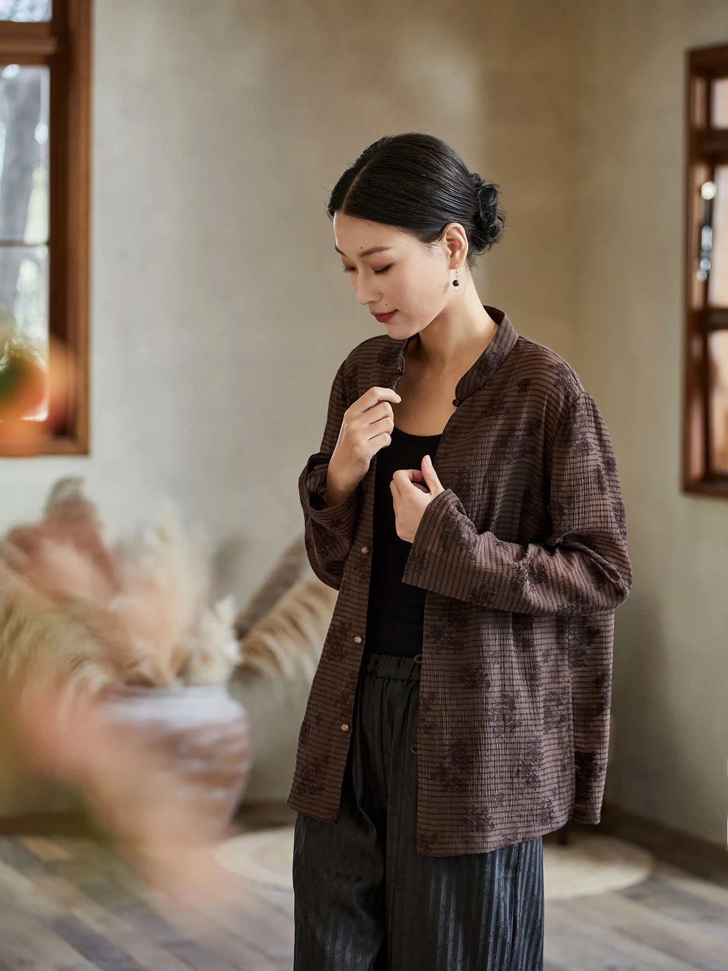 

Original Design Light Weight Breathable Striped Embroidery Women's Shirt New Chinese Style Spring New Fashionable Blouse