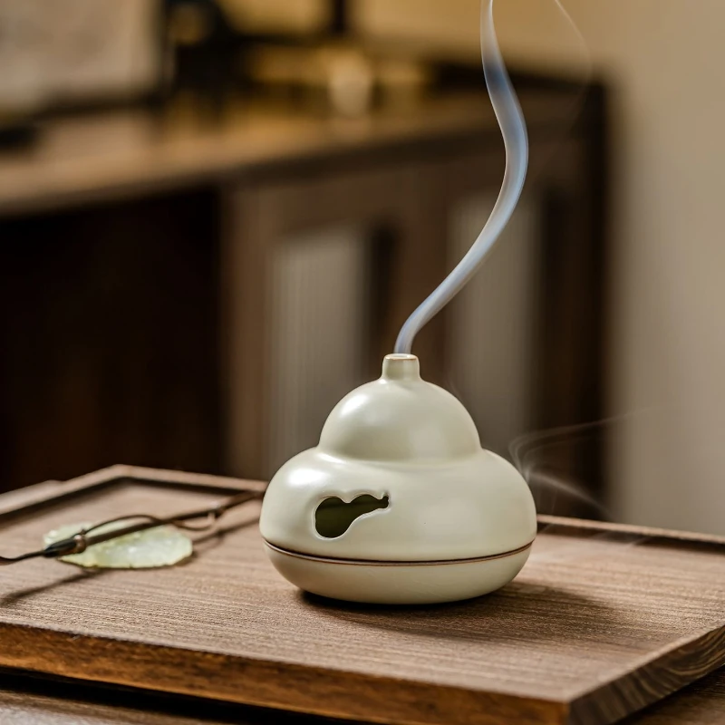 Gourd-shaped ceramic tea room small incense burner for agarwood and sandalwood, decorative ornament