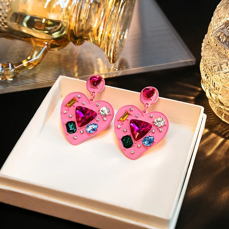 

【 Sweet and Cool Girl Style 】 Pink Heart Shaped Colorful Zircon Splicing Design Earrings Personalized Trendy Accessories