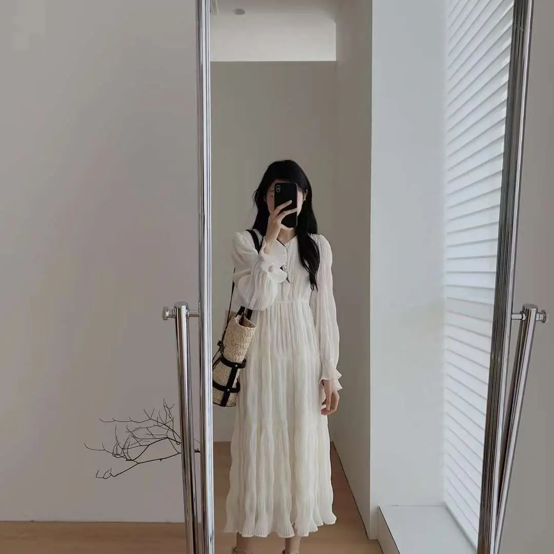 

2024 Early Spring Women's V-neck Long Sleeved White French Dress High Waisted Casual Long Dress F019