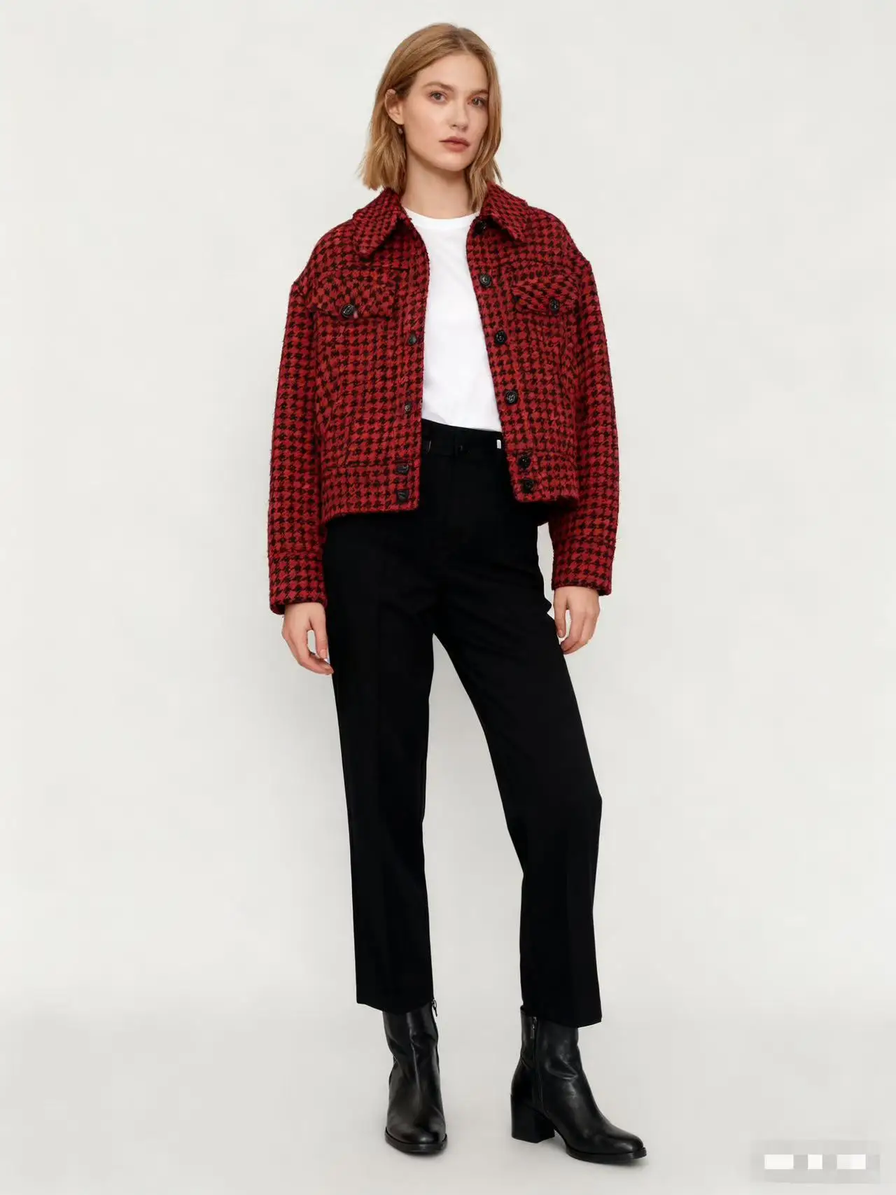 

New Arrival 2025 Spring Autumn Fashion Red Plaid Jacket Stylish Checkered Outerwear for Modern Styling