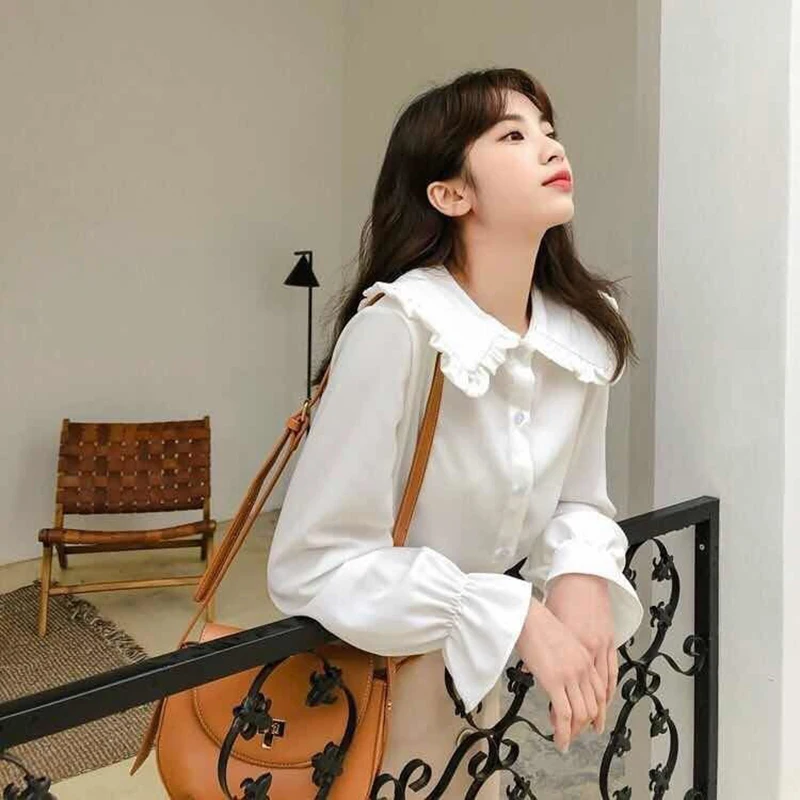 Blus lengan panjang Ruffles wanita, baju atasan kantor pakaian jalanan Vintage musim semi musim gugur, blus lengan panjang simpel kasual Korea elegan