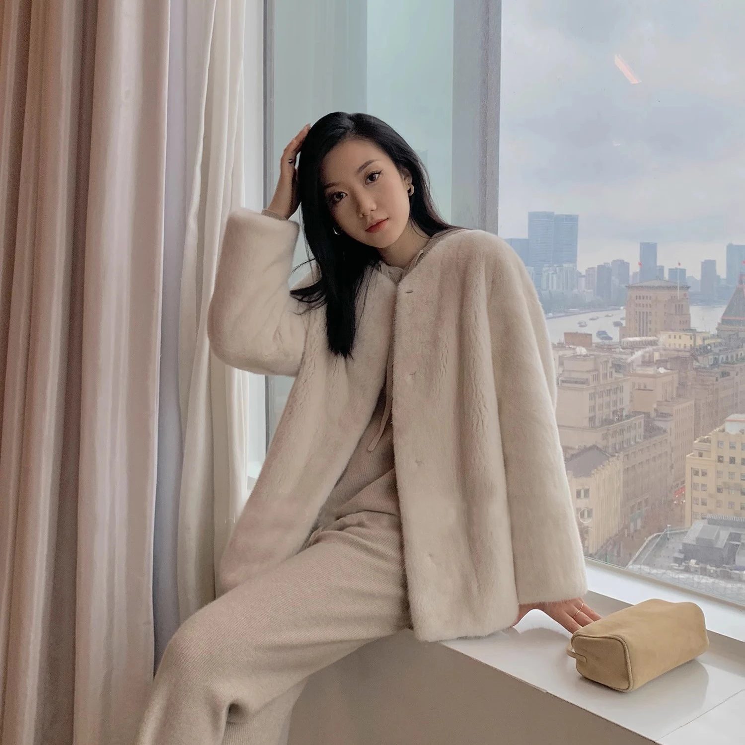 معطف نسائي من الفرو المتقدم والصديق للبيئة، منتج شتوي جديد، سترة سميكة وفضفاضة من فرو المنك الصناعي من قطعة واحدة