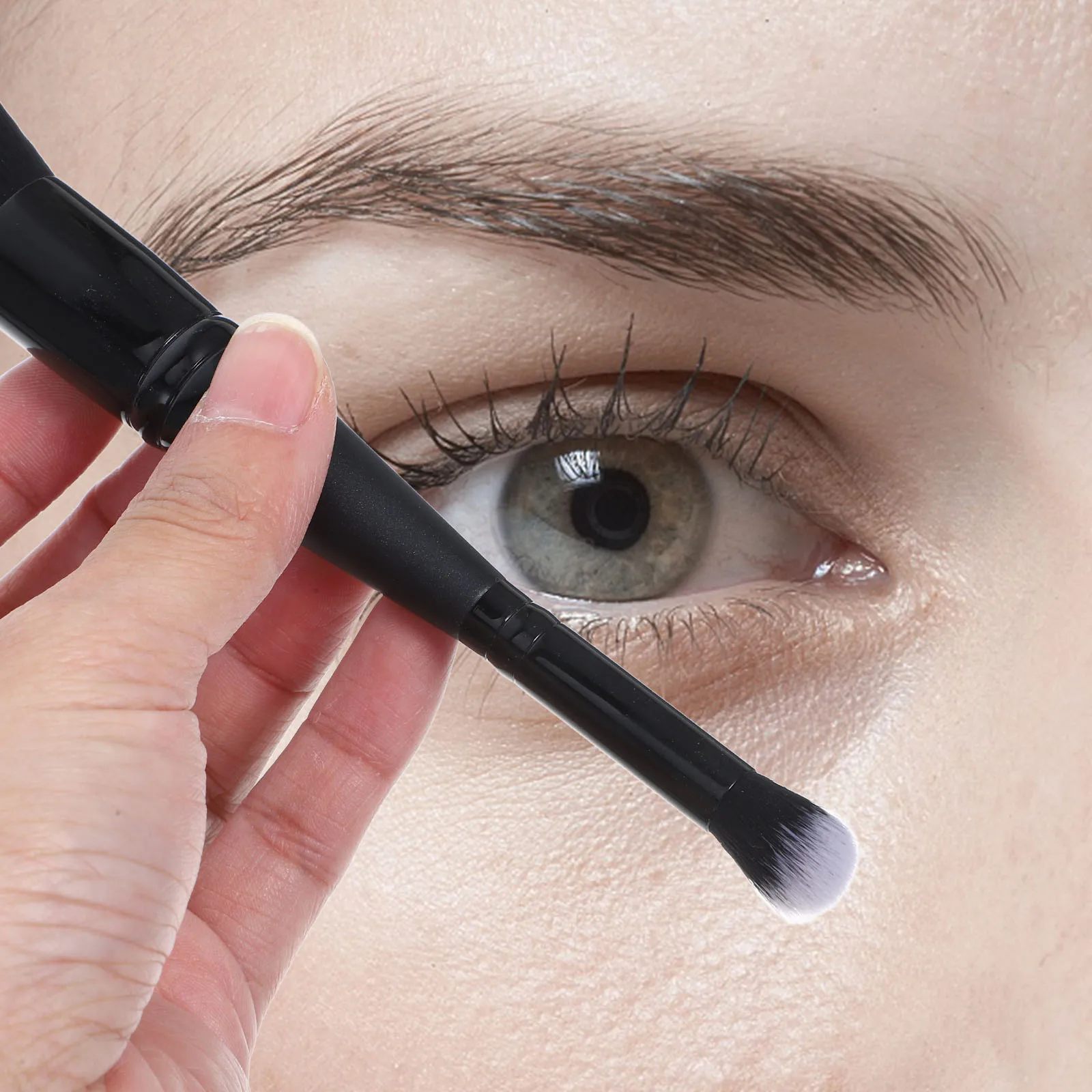 Pennello piatto a doppia testa Correttore Fondotinta Strumento per sfumare il trucco Manico corto Setole in fibra Accessori per la bellezza del viso