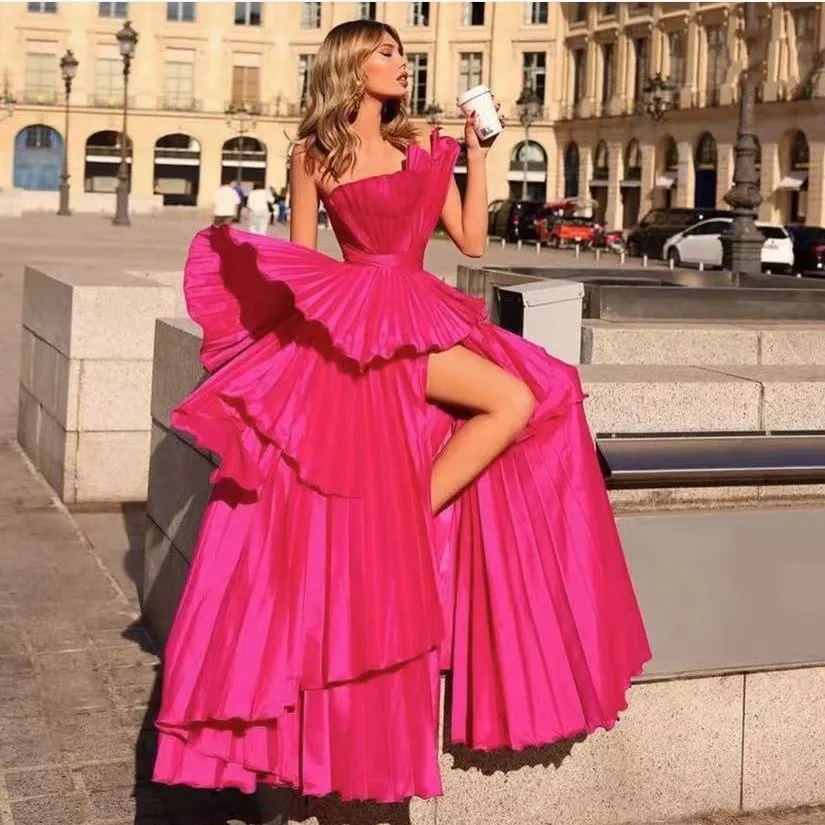 Unique Fuchsia Colored Prom Gowns Layered Pleated Long Maxi Gowns A Line vestido de festa Off Shoulder Sexy Party Dress Split