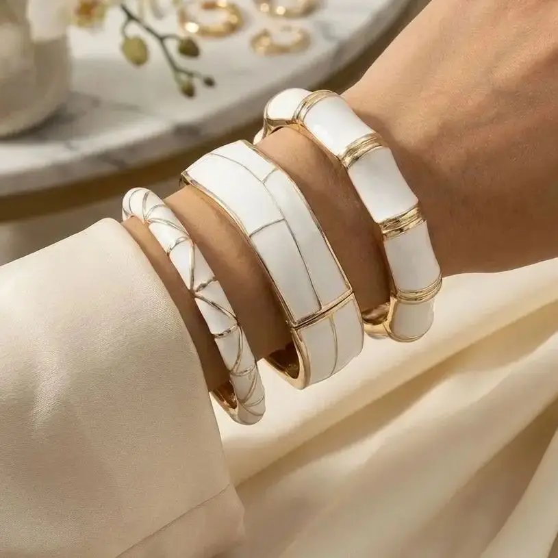 Bracelets ronds Vintage Punk en émail blanc pour femmes, manchette large géométrique exagérée, bijoux de fête Hip Hop