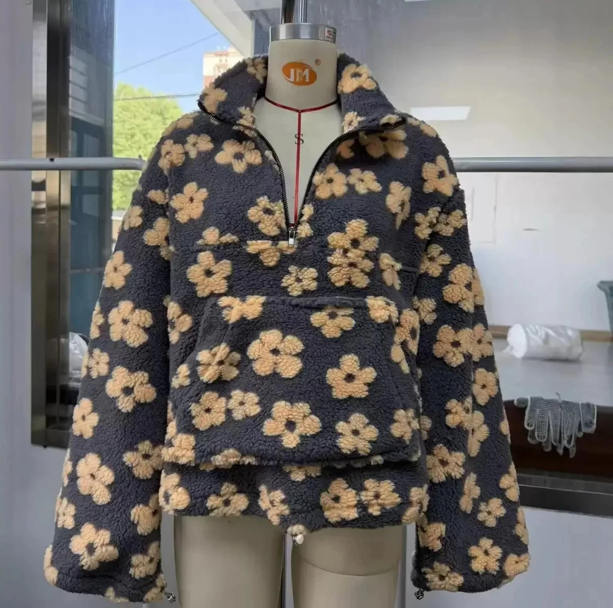 Faionable 2025 Spring Women's Lamb Fur Printed Hoodie Top Long Sleeve Loose Fit Zipper Closure Casual Streetwear Coat Jacket