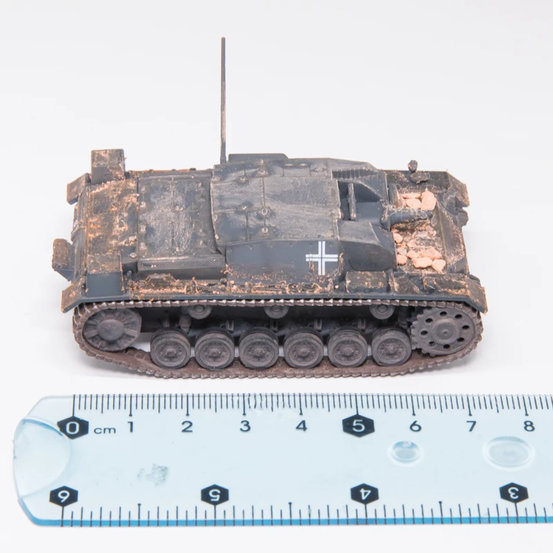

1: 72 WW2 DG63294 German Type III Assault Gun A (with debris) Michel Weitmann LAH Finished product model