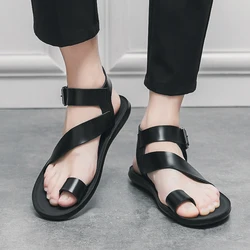 UYOYU 2023 sandali firmati estivi piattaforma in pelle da uomo pantofole aperte romane classiche scarpe in gomma da spiaggia all'aperto infradito