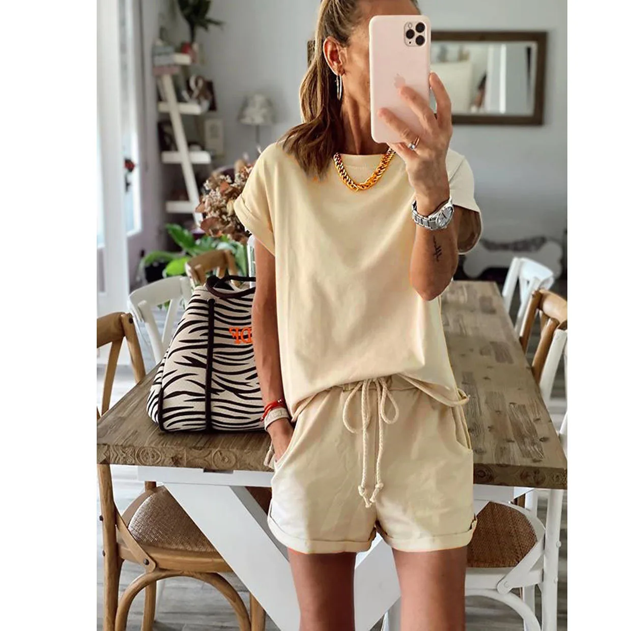 

2025 Spring/Summer Solid Color Casual Home Loose Shorts Set 20606