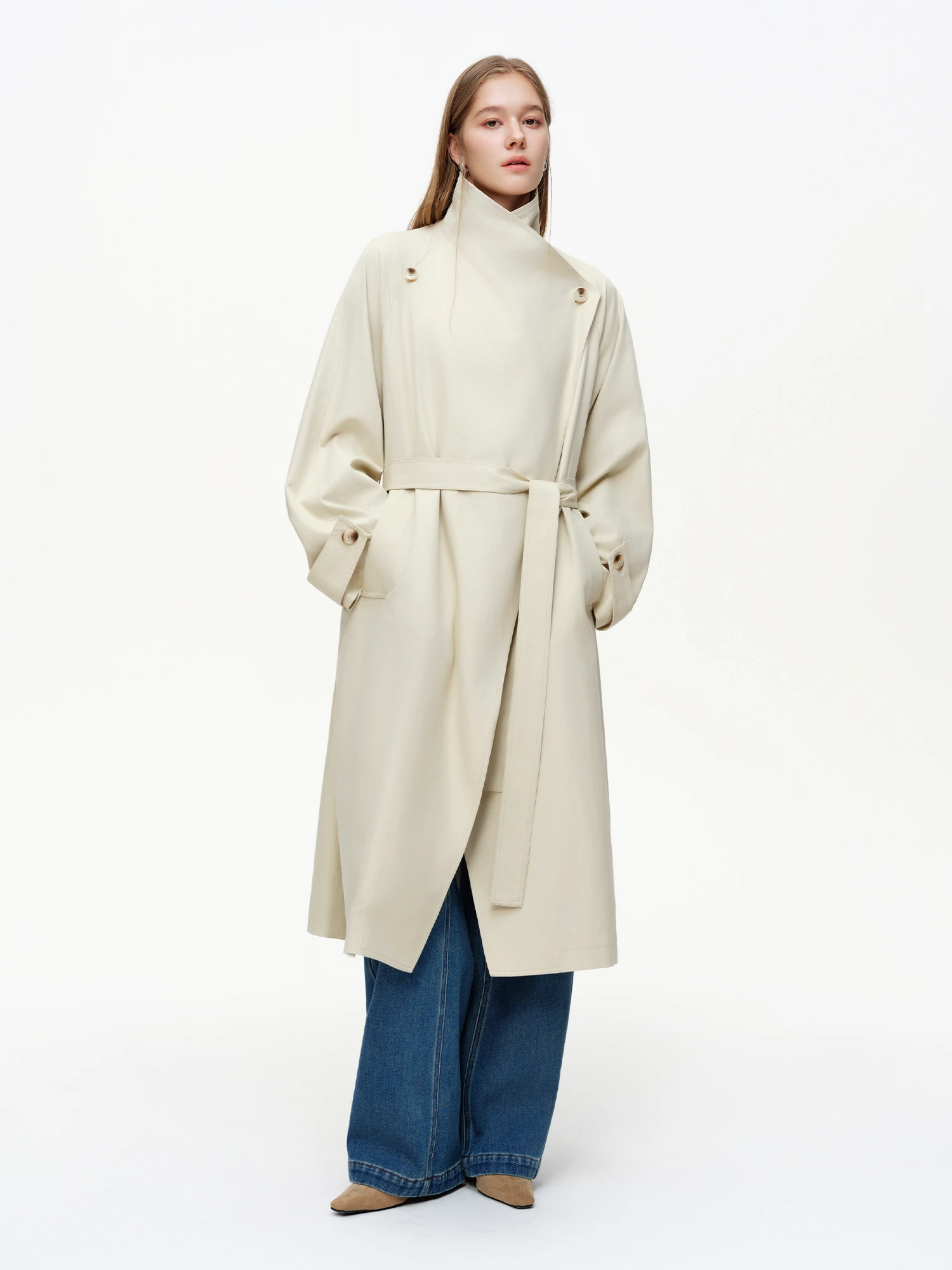 Thumbnail 3 - #10 Trench Coats Comparison Guide