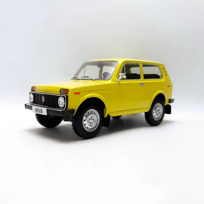 

MCG литой под давлением масштаб 1:18 Lada Niva 1988, модель автомобиля из сплава, классическая коллекция, сувенир, статический дисплей, украшения, подарок