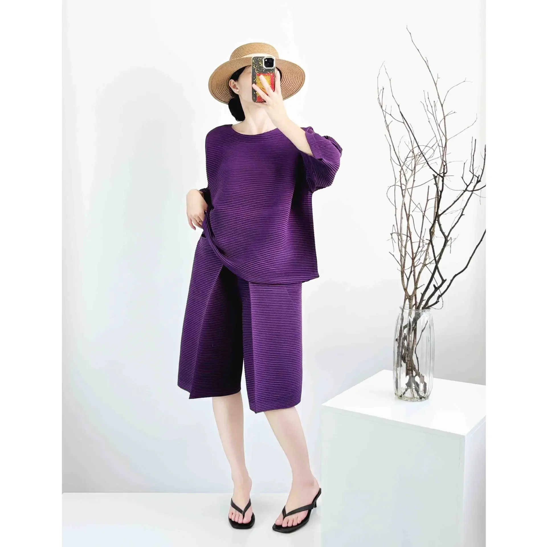 

Miyake Pleated Thick Toothpick Top Shorts Set for Women's Summer New High-quality Two Piece Sets Womens Outifits