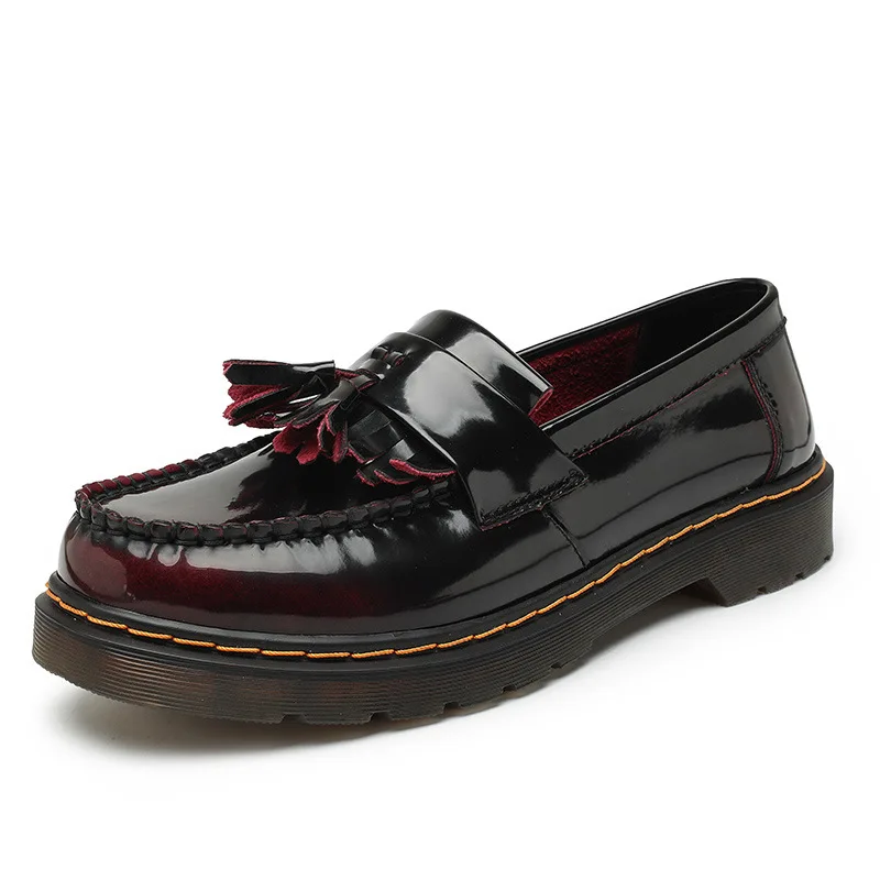 

A casual women's casual shoe with tassels and round toe, featuring an English style, very fashionable, and easy to wear.