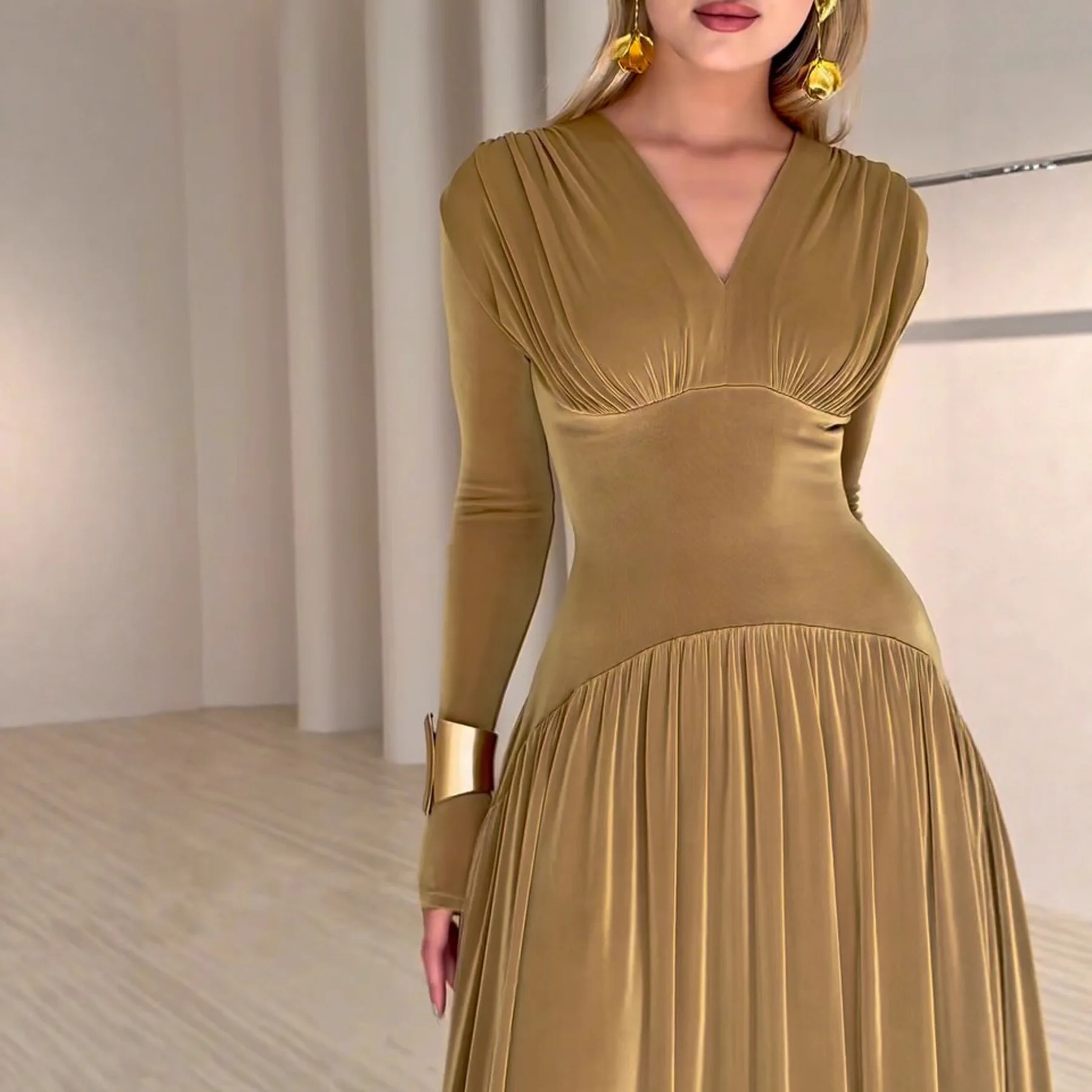 2025 Winter fluwelen damesjurk met lange mouwen, bodycon, midi, taille met riem, glanzende avondjurk, feestkleding