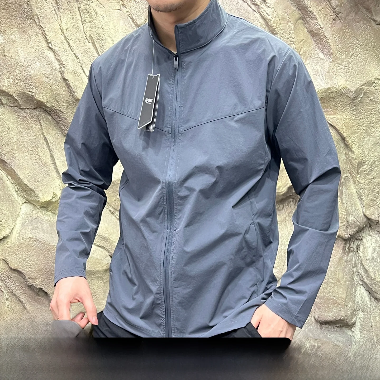 

Уличный мужской 3D индивидуальный эластичный тюжет Qui Dry, ветрозащитный, водоотталкивающий, воротник-стойка, осенний модный полиэфирный волокно