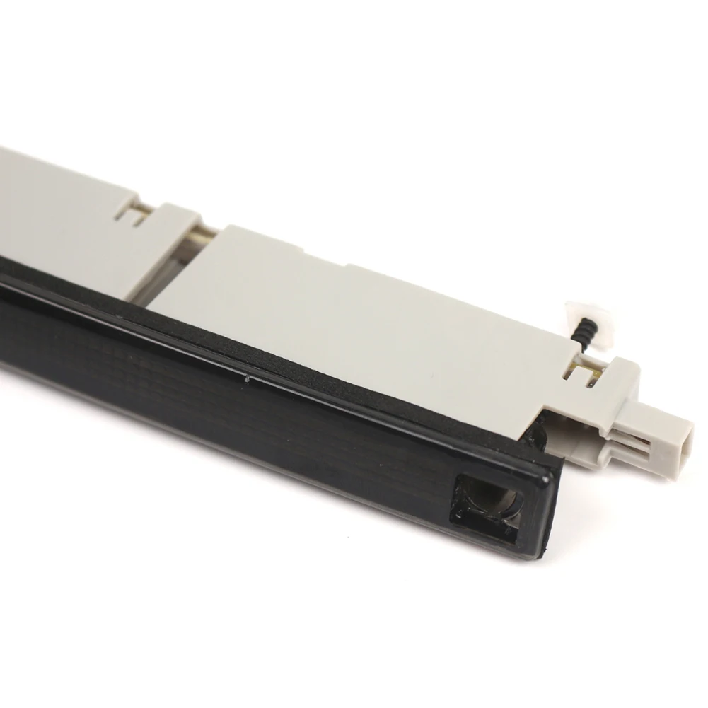 ارتفاع الفرامل ضوء الفرامل ضوء سيارة الإضاءة 12 فولت الجهد 36.5*4.5*2 سنتيمتر حجم التثبيت السريع ضوء الفرامل ل A6 36.5*4.5*2 سنتيمتر