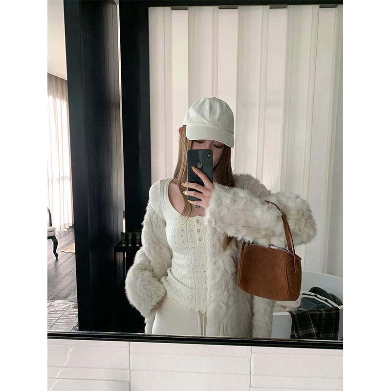 Faux Fur Coat Women Fashion Elegant Grey Fluffy Jacket Korean Long Sleeve Furry Short Outerwears Autumn Winter Ladies Warm Coats