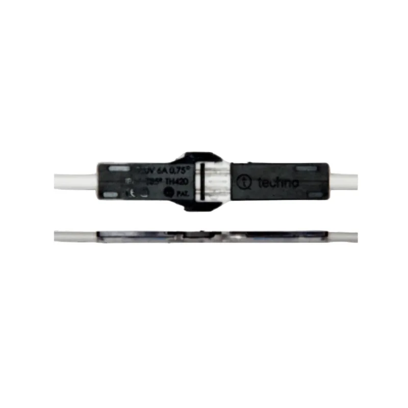 Micro plug socket super flat connector