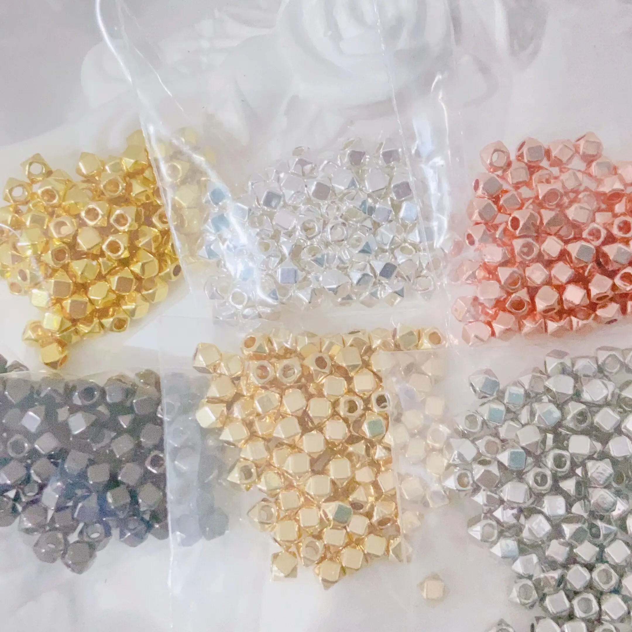 

30 Piece Cut-corner Polygonal Loose Beads Spacer Beads Handmade DIY Pearl Necklace Bracelet Accessories Jewelry Making Materials