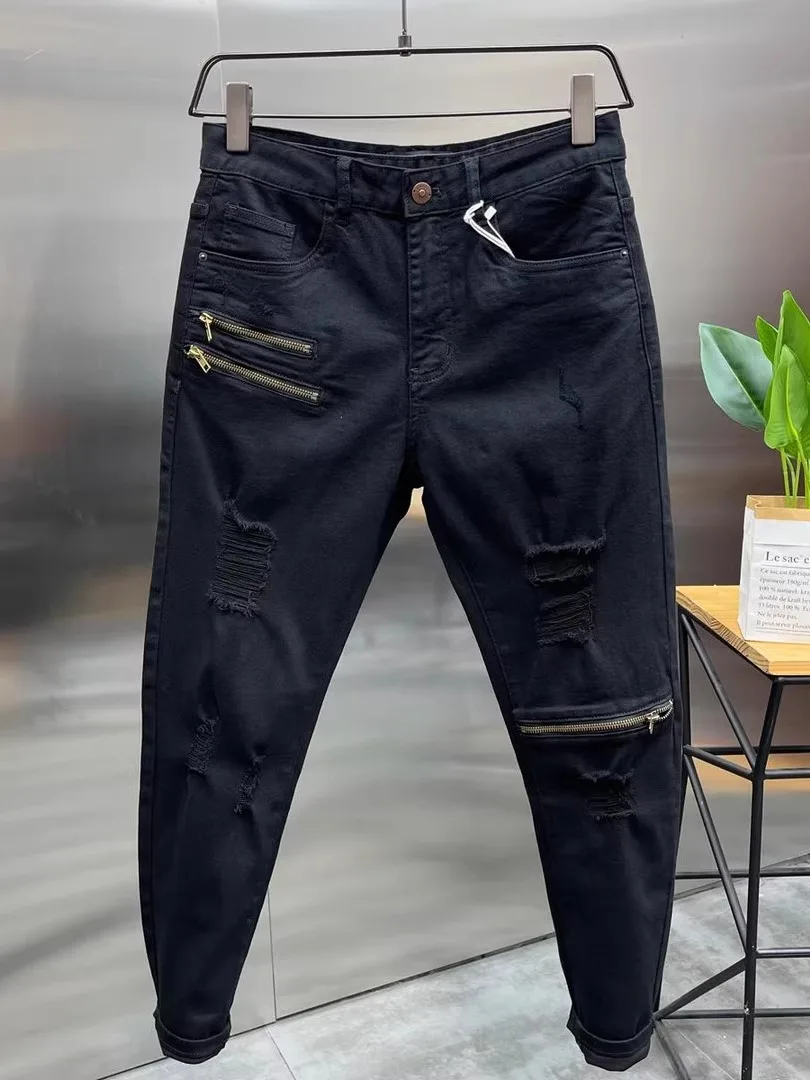 

Летние черные рваные джинсы для мужчин, укороченные брюки с отверстиями на молнии, корейские модные красивые облегающие мужские джинсовые брюки