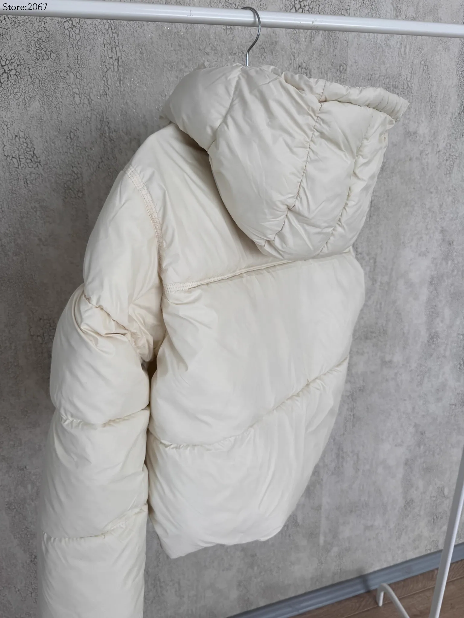 Winter Super Warm Cotton Jacket for Women Short Style with Hood Thickened Puffer Coat Fashionable Loose Fit Cotton Outerwear New