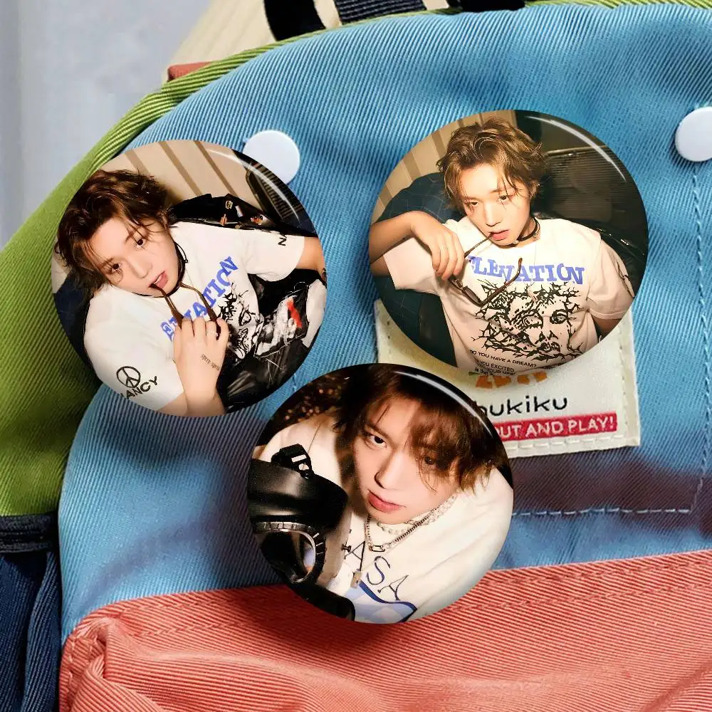 Coréen P-PARK JI HOON 58mm série mignonne broches drôle Badge intéressant dessin animé animaux broches sac à dos vêtements cadeau accessoire