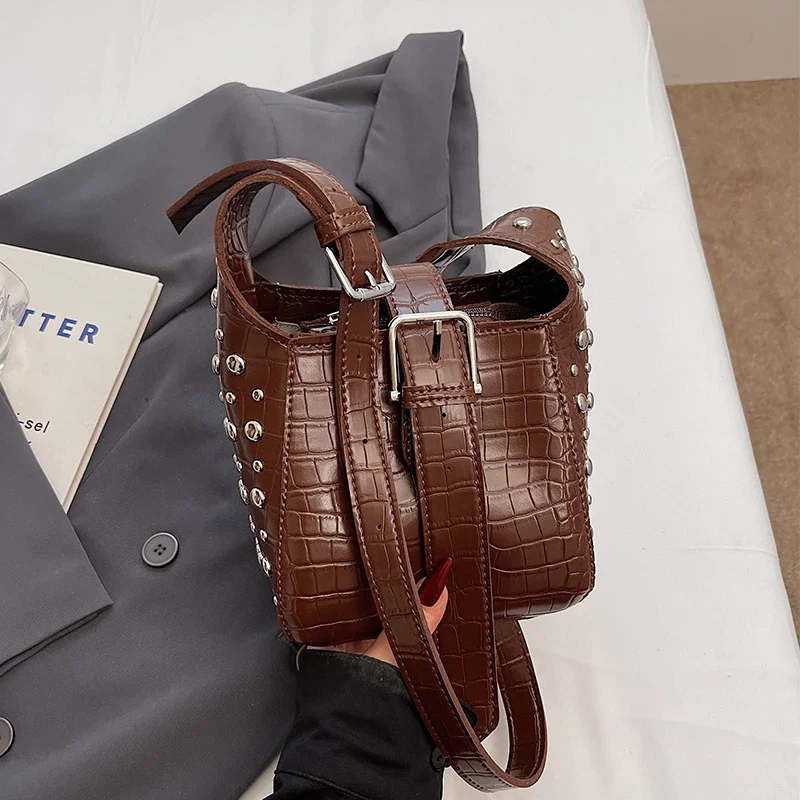 

Black Crocodile Pattern Crossbody Bag Designer Bucket bolsa feminina Adjustable Shoulder Strap Handbag And Purse Brown Bolsos