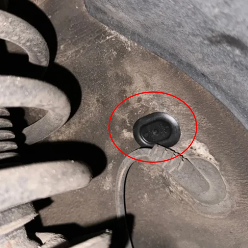 1X سيارة عجلة قاعدة ثقب غطاء صنبور غطاء التوصيل جروميت كليب ل Vw تيجوان لأودي A3 ل مقعد ألتيا لسكودا اوكتافيا N 90630001