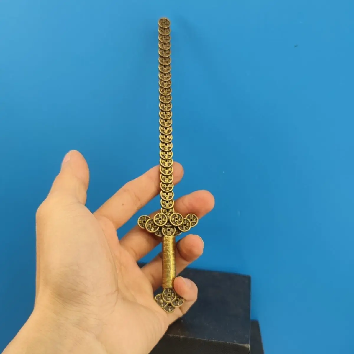 

20cm Solid Bronze Coin Blade Handcrafted Ancient Money Sword Art Mini Zen Desk Collection Desktop Miniature Decor Collectible