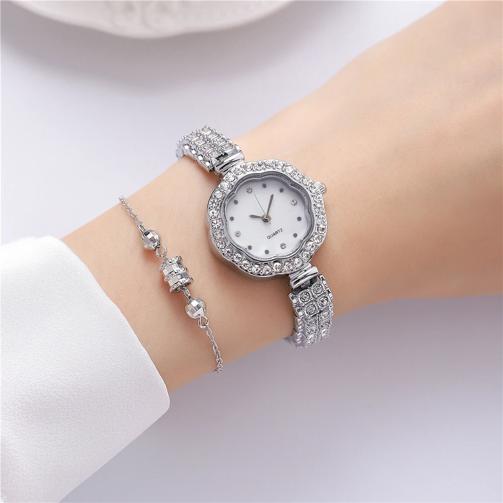 Luxury Gold Ladies Brand Watch Fashion Flower Type Seashell Surface With Diamonds Dial Design Women Quartz Watches Bracelet