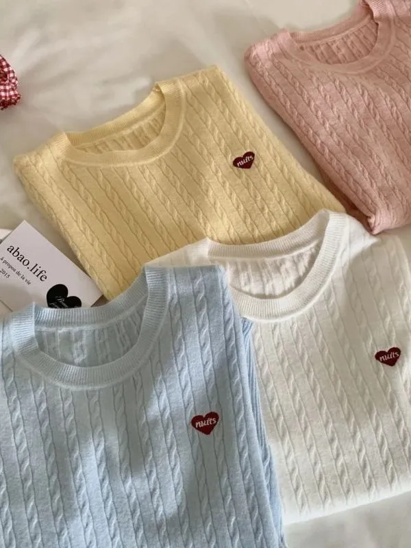 

Корейский стиль: вязаный свитер с вышивкой в виде сердца, женский, приталенный, летний, новая модная модель, с длинными рукавами и круглым вырезом, топ.