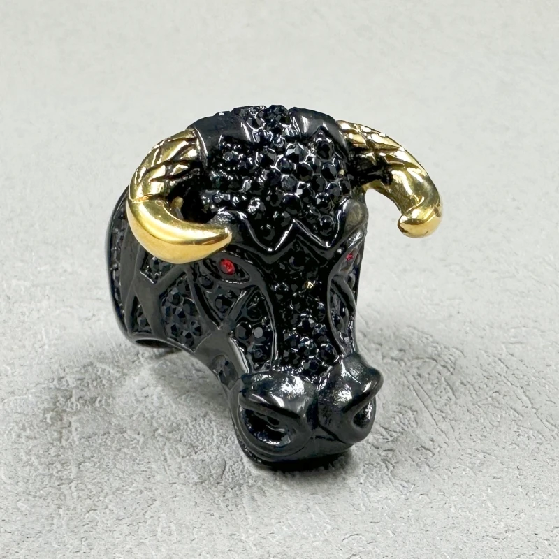 Hip hop Bull Gold black color Warrior Domineering stainless steel Ring Personality with rhinestone Red Eye Bull Head Retro