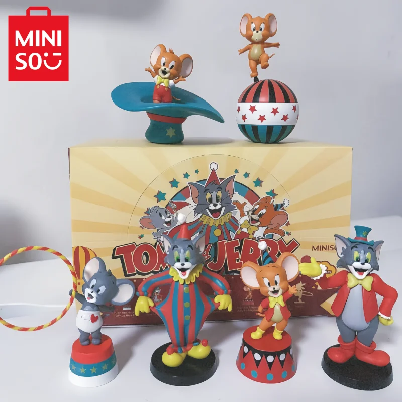 Miniso serie de circo Tom y Jerry, adornos de decoración de escritorio, modelo de colección de Anime, dibujos animados de vacaciones, regalo de cumpleaños, juguete lindo