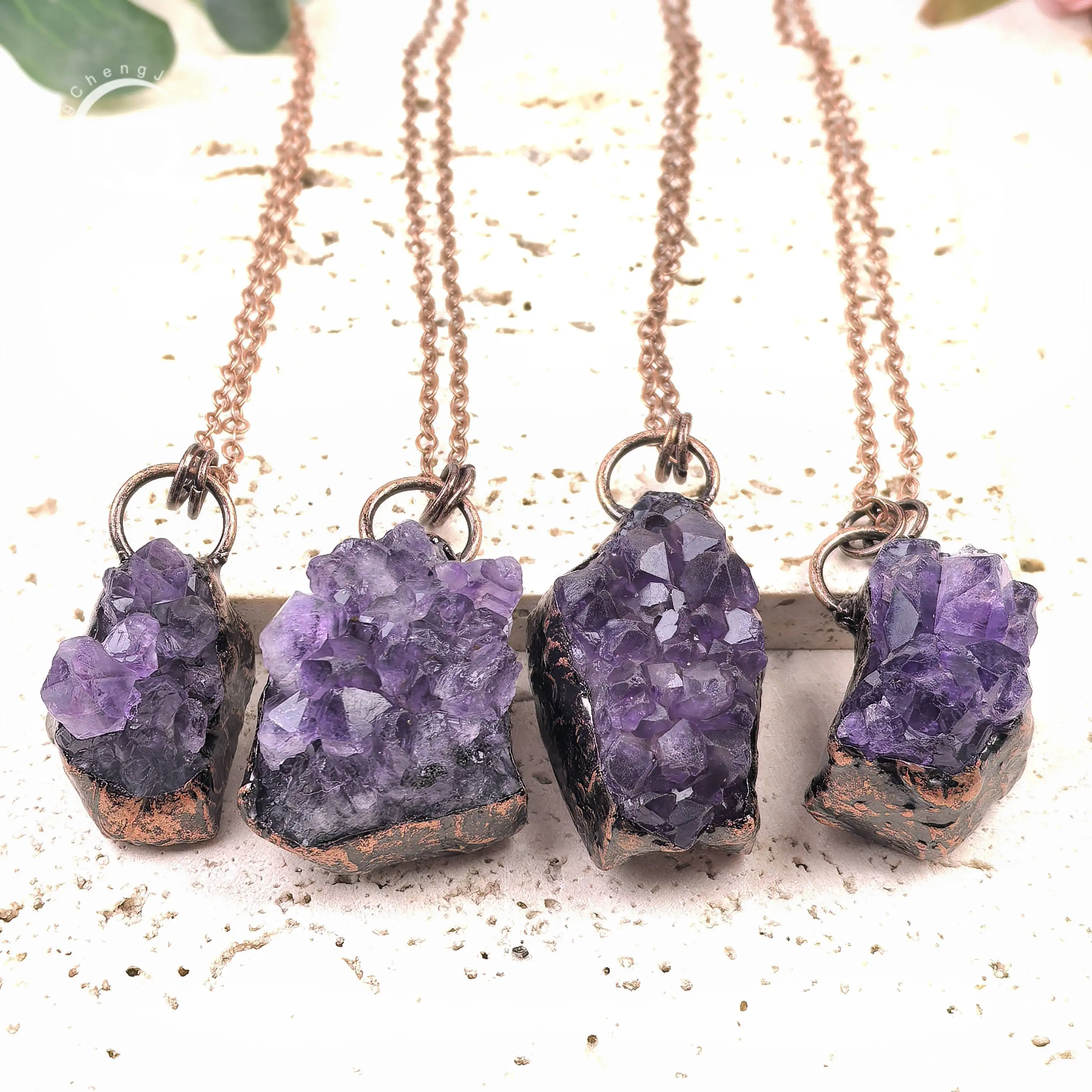 

Natural Amethyst Druzy Soldered Bronze Retro Pendants,Quartz Geode Drusy Nugget Charms Antique Necklace Women Jewelry,QC3450