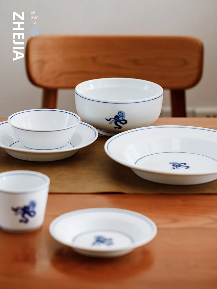 

Расписанный вручную сине-белый фарфоровый обеденный набор из Цзиндэчжэня: суповые тарелки и блюда для домашнего использования, комбинированный набор для еды