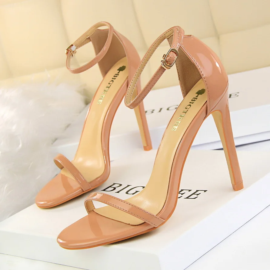 

Style Fashion Super Lacquer Leather Open Toe Slip-toe Sandals Summer Sexy Nightclub Women's High Middle Heels Pumps Ladies Shoes