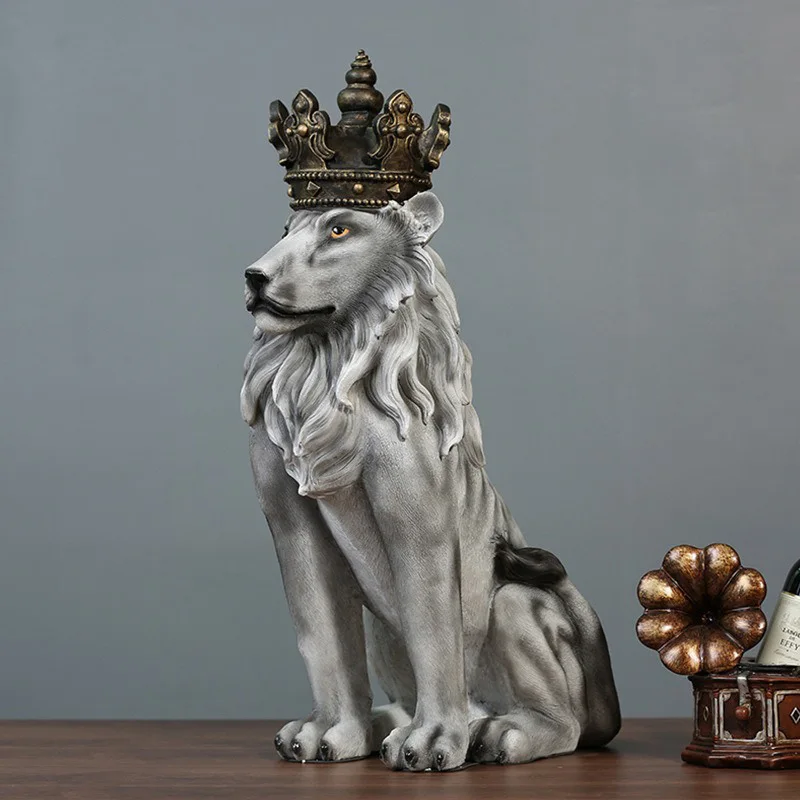 Home Decor Creative Nordic Decor Resin Lion Statue With Crown Resin Crafts for Home Decoration Resin Crafts